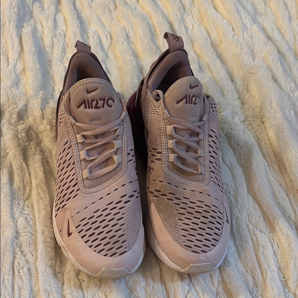 Nike Pink Air 270 Sneakers
